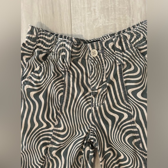 BDG Black Y2K Swirl Print Low-Rise Cargo Pants - Picture 6 of 10